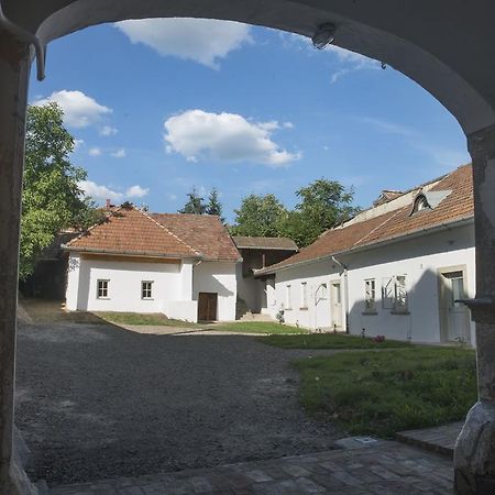 Plitzner Belvarosi Apartmanhaz Eger Extérieur photo