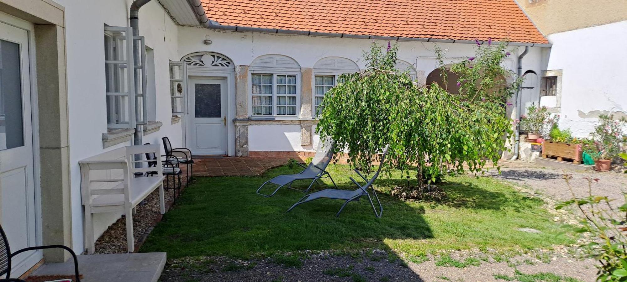 Plitzner Belvarosi Apartmanhaz Eger Extérieur photo