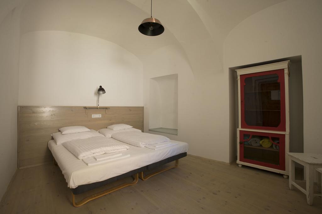 Plitzner Belvarosi Apartmanhaz Eger Extérieur photo