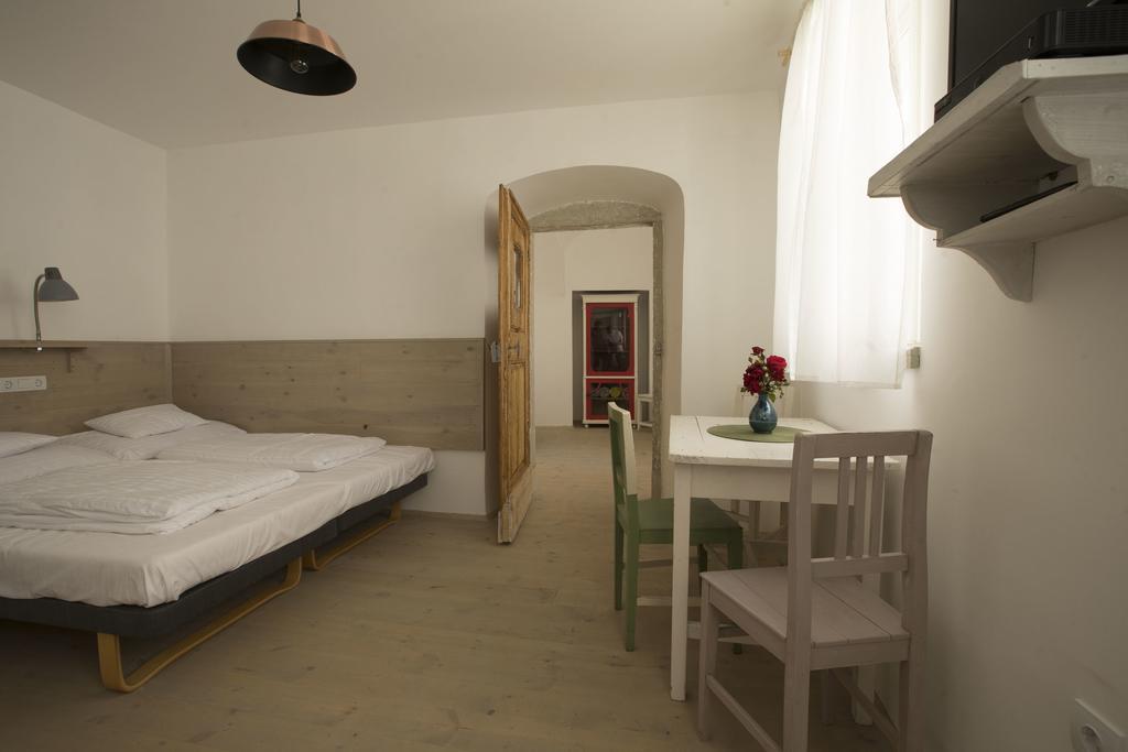 Plitzner Belvarosi Apartmanhaz Eger Extérieur photo